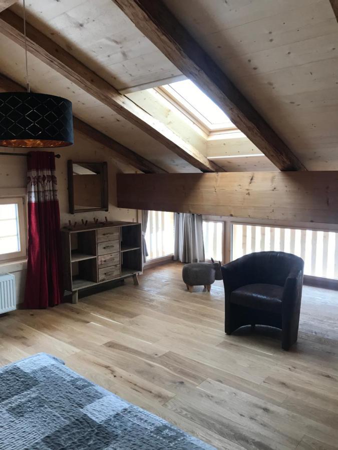 Au Pre Des Chevaux Château-d'Oex Exterior foto